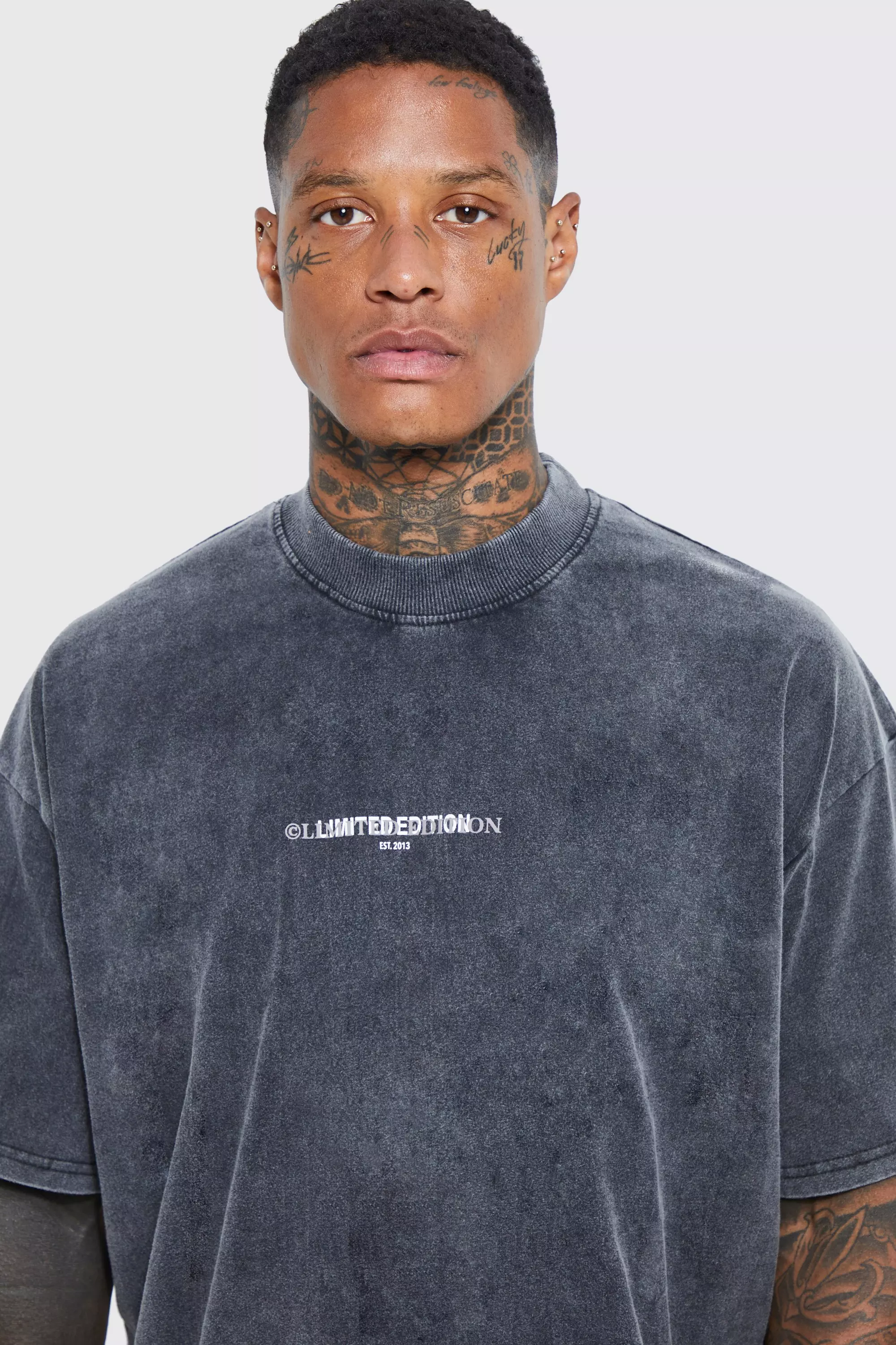 Oversized Washed Heavyweight Limited T-shirt | boohooMAN USA